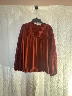Cactus + Pearl Rust Red Long Sleeve Lace Yoke Babydoll Blouse Top